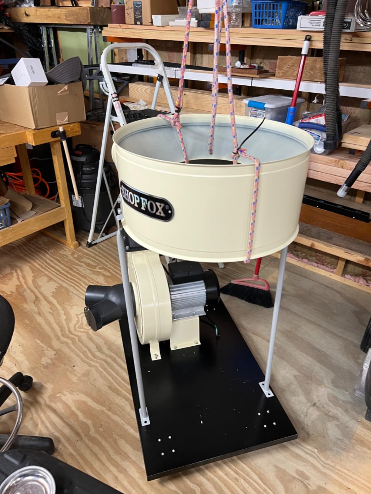 Shop Fox W1666-2 HP Dust Collector,White customer photo 2