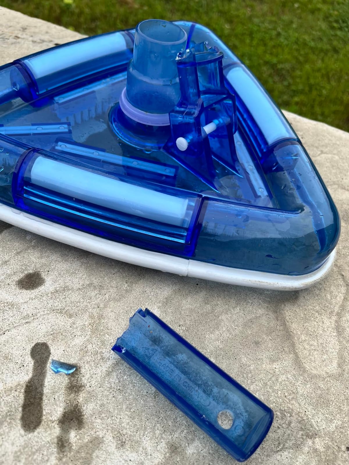 SWIMLINE HYDROTOOLS Manual Pool Vacuum Head Attachment For Inground & Above Ground Pools |Weighted Swimming Pool Vac Head Clear Triangle Shape W/ Bristles| Swivel Hose 1-1/4 or 1-1/2’’| 8145 customer photo 1