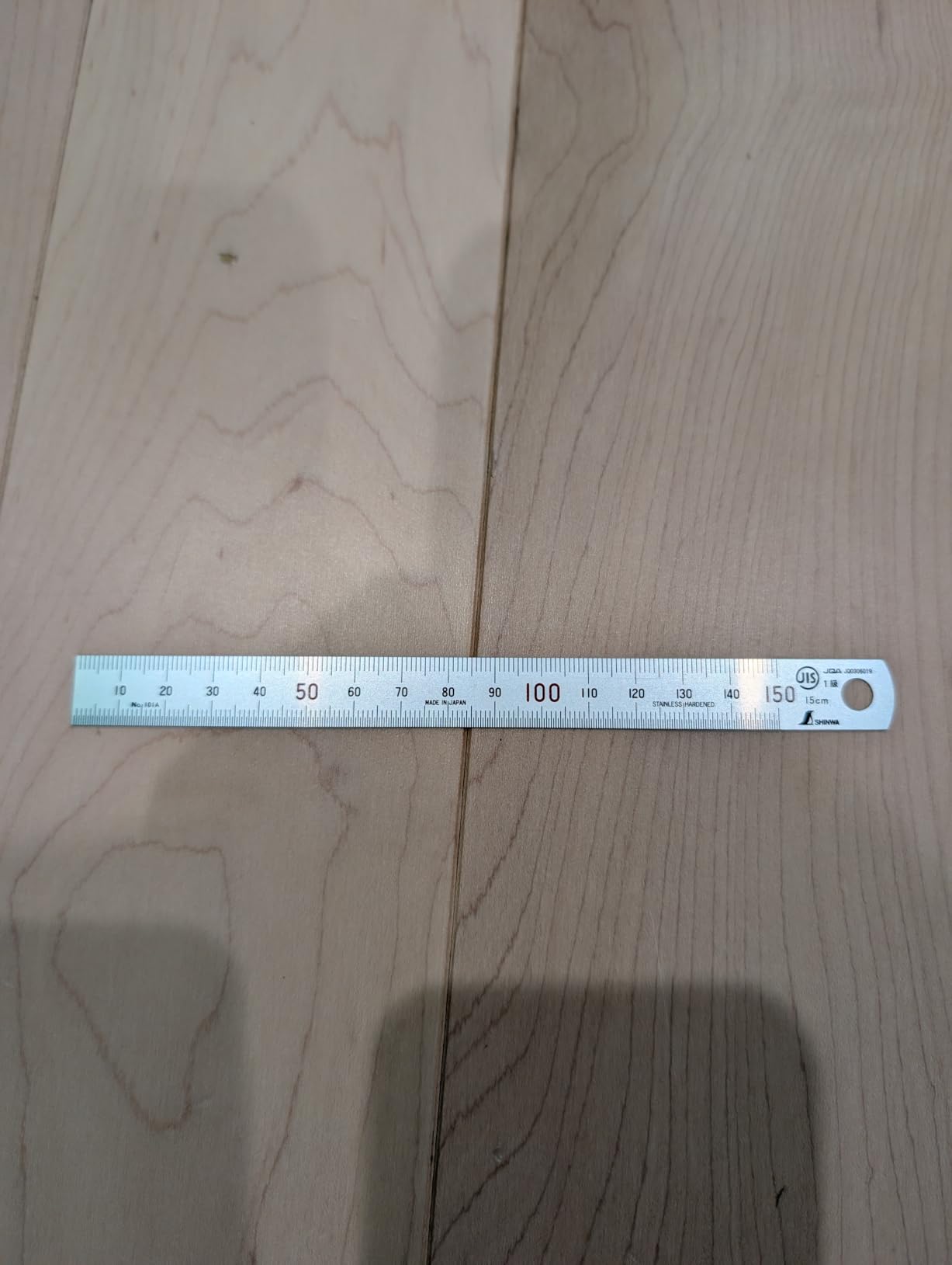 Shinwa 150 mm Rigid (15 mm x 0.5 mm) Zero Glare Satin Chrome Stainless Steel Machinist Engineer Ruler/Rule with Graduations in mm and .5mm Model 13005 customer photo 2