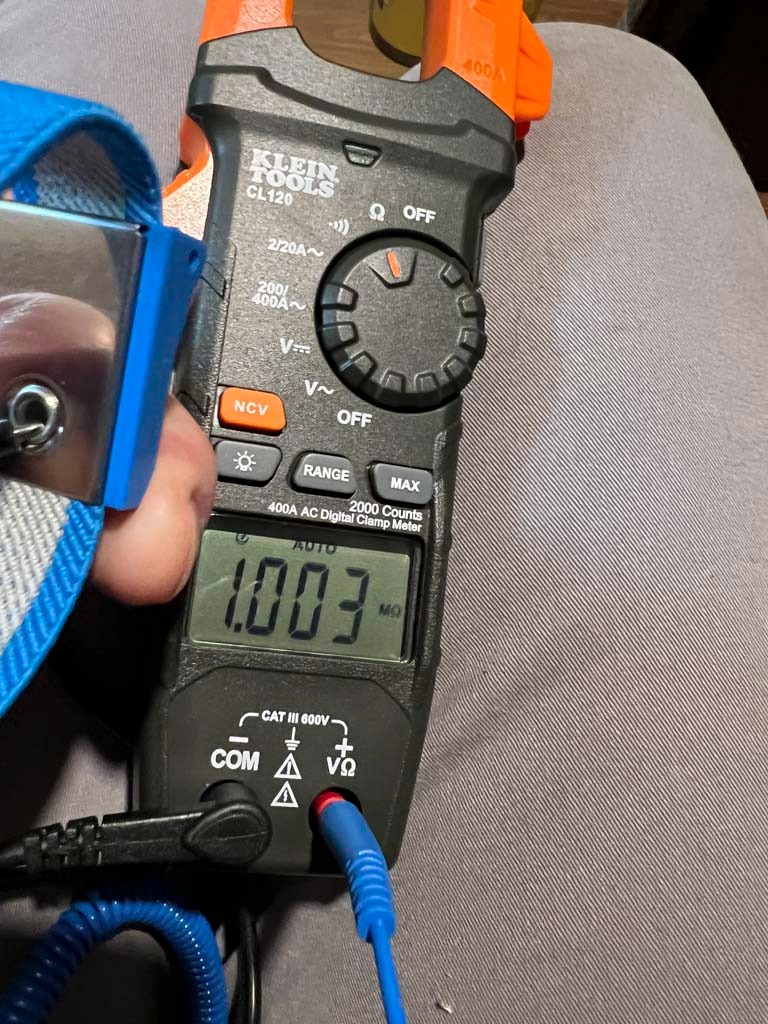 iFixit Anti-Static Wrist Strap (Adjustable up to Size XL) customer photo 1