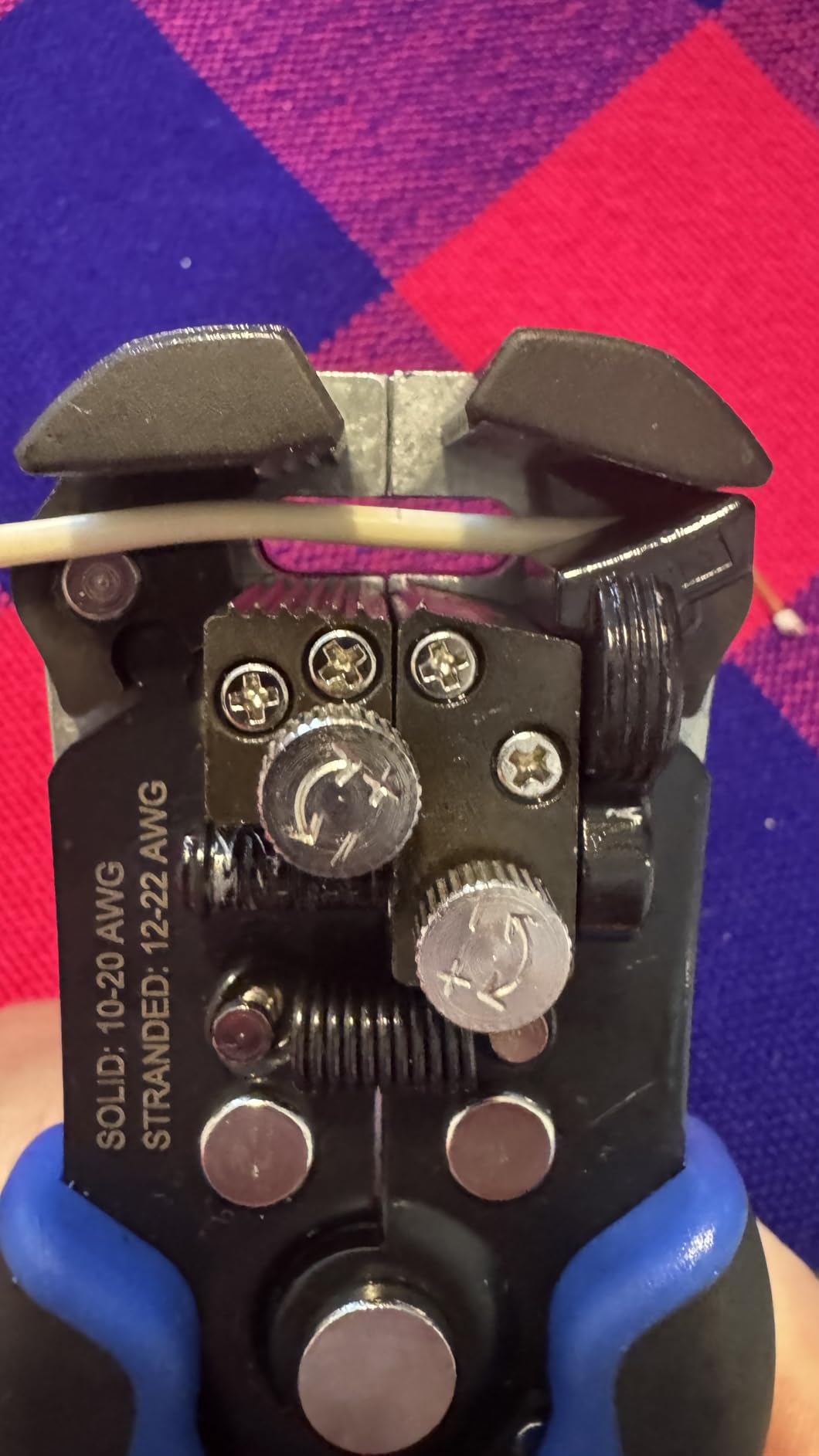 Klein Tools 11061 Self-Adjusting Stripper / Cutter, Heavy Duty, for 10-20 AWG Solid, 12-22 AWG Stranded, and Romex Wire 12/2 and 14/3 customer photo 2