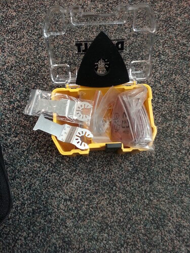DEWALT Oscillating Tool, 3-Amp, Corded, Includes Wood Blades, Sandpaper and Tool Bag (DWE315K) customer photo 1