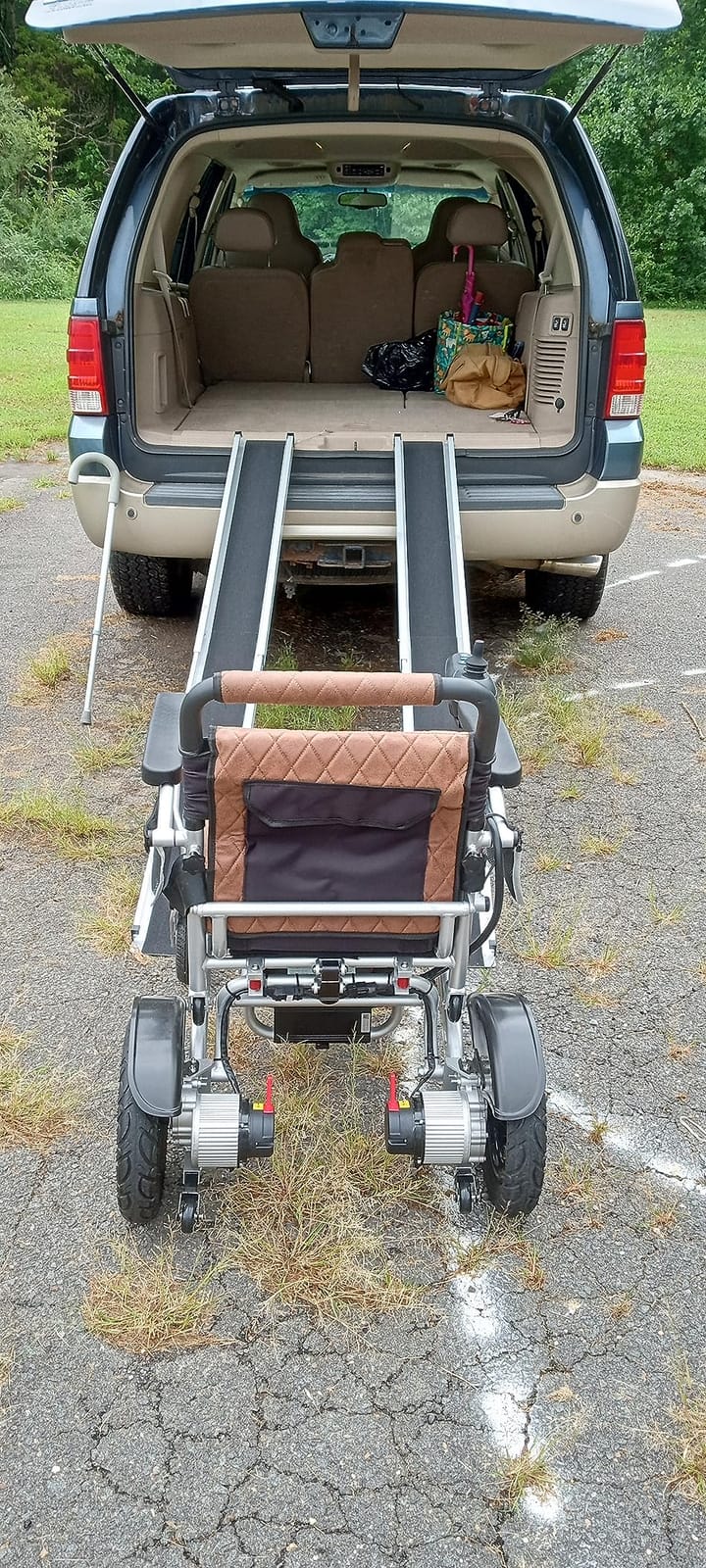 4' / 7' Portable Wheelchair Ramps, Telescoping, 600 lb Cap, Silver Spring customer photo 1