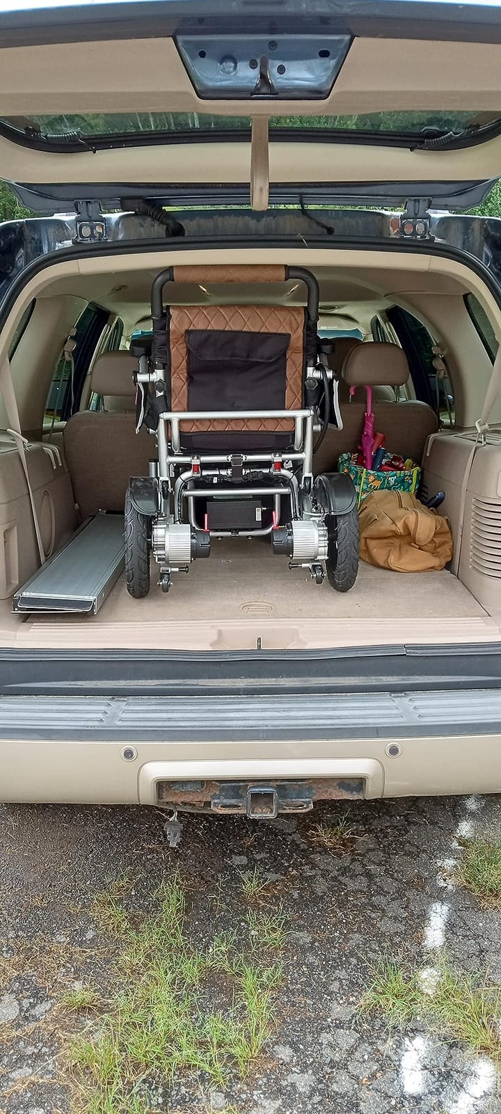4' / 7' Portable Wheelchair Ramps, Telescoping, 600 lb Cap, Silver Spring customer photo 2