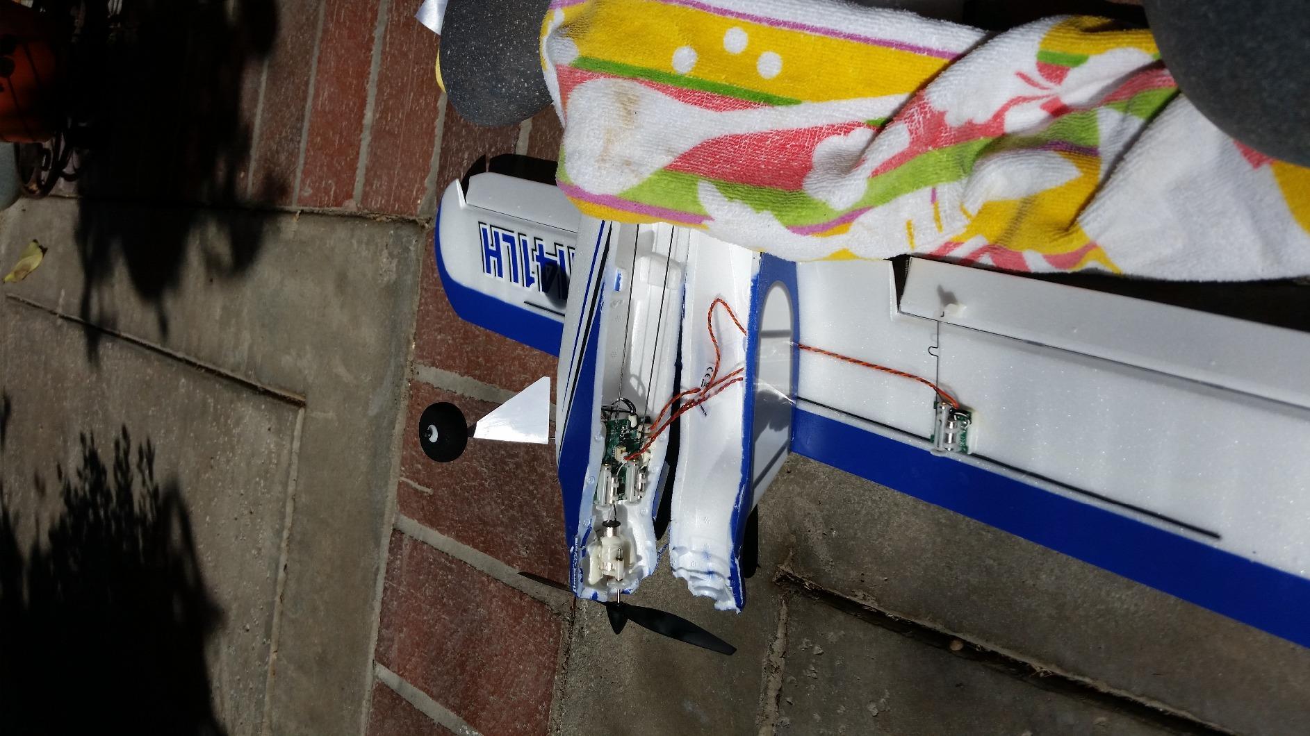 HobbyZone Sport Cub S RC Airplane RTF with SAFE Technology (Includes 6-CH 2.4GHz Transmitter | 150mAh 3.7V LiPo Battery | USB Charger), HBZ4400,Blue customer photo 2