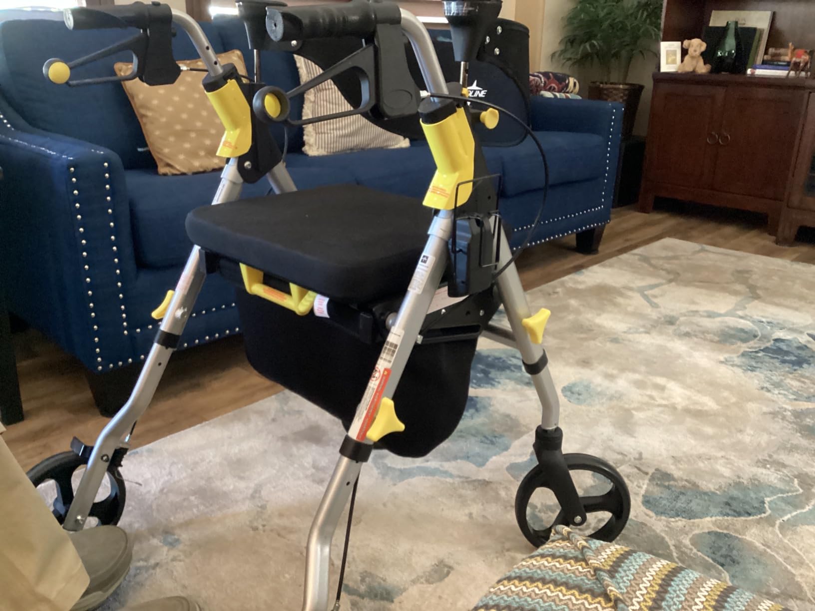 Medline Premium Empower Folding Mobility Rollator Walker with Memory Foam Seat, Black, 300 lb. Weight Capacity, 8” Wheels, Cupholder,Rolling Walker for Mobility Impairment, Adjustable Handles customer photo 1