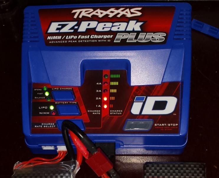 Traxxas 2970 EZ-Peak Plus 4-Amp NiMH/LiPo Fast Charger with ID Auto Battery Identification Vehicle customer photo 2