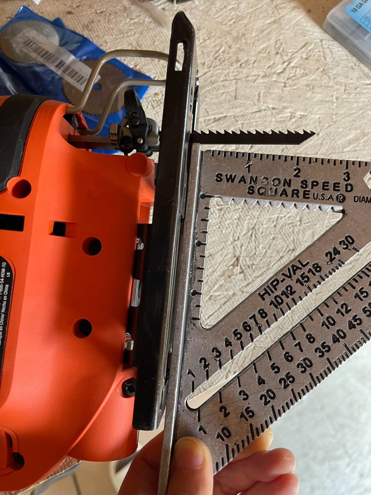 BLACK+DECKER Jig Saw, 5-Amp, 3,000 Blade Speed, 45 Degree Beveled Cuts, ¾-Inch Orbital Blade, 4 Curve Settings, Corded (BDEJS600C) customer photo 2