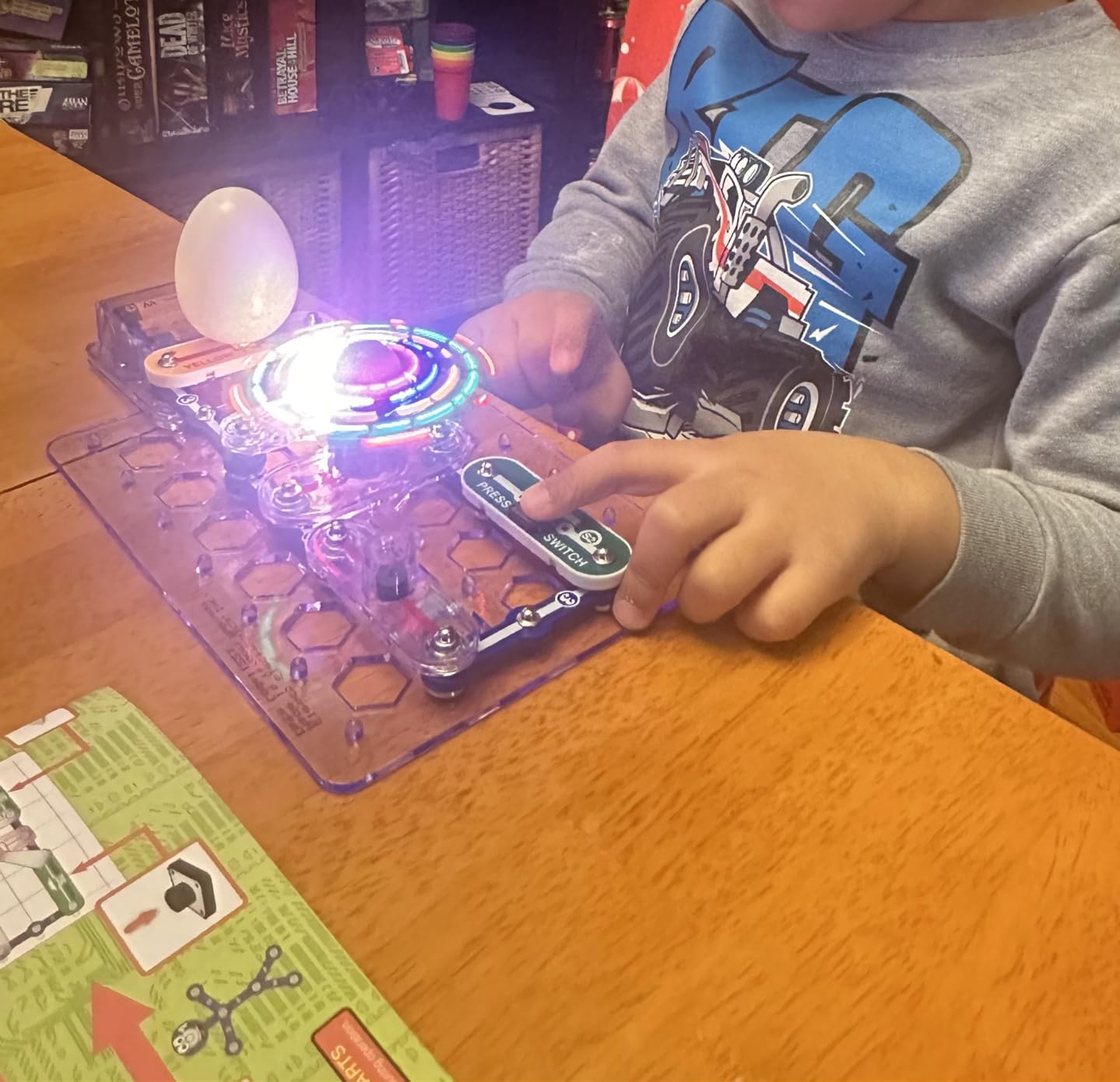 Snap Circuits Beginner, Electronics Exploration Kit, Stem Kit for Ages 5-9 (SCB-20) customer photo 1