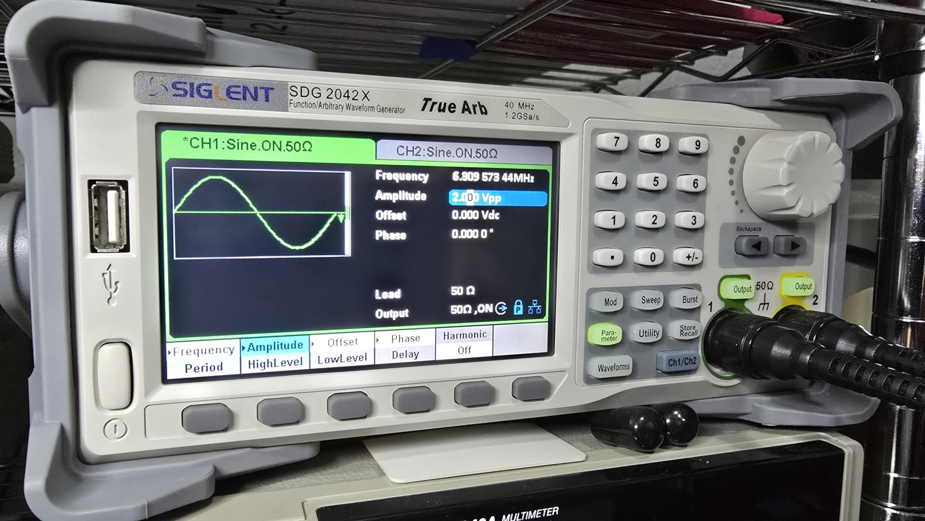 Siglent Technologies SDG2042X Arbitrary Waveform Function-Generators, 40 MHz, Grey customer photo 1