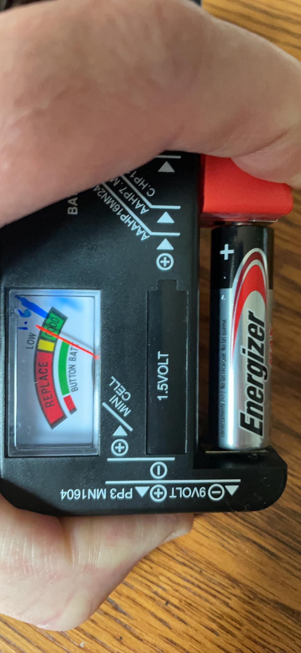 D-FantiX Battery Tester for AAA AA C D 9V, Universal Battery Charge Checker customer photo 2