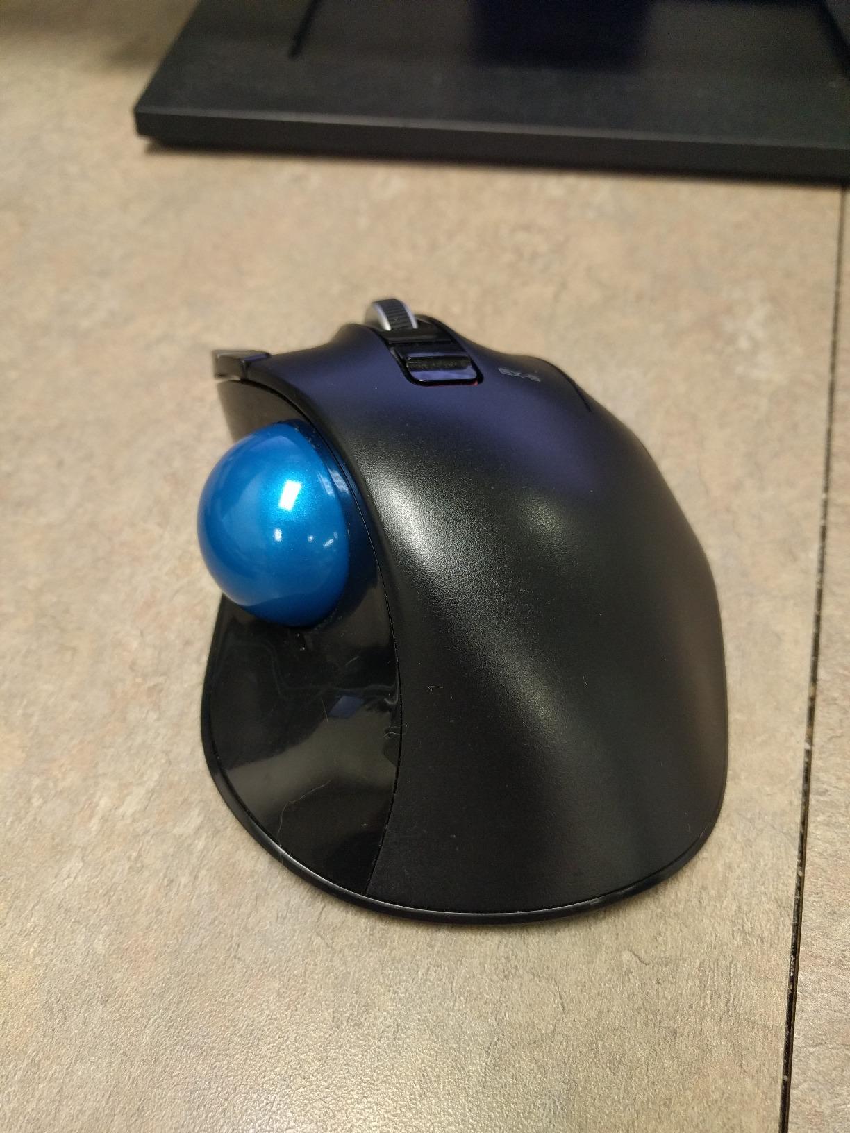 ELECOM EX-G Trackball Mouse, 2.4GHz USB Wireless, Ergonomic Design, Thumb Control, Smooth Roller Ball, Optical Tracking, 6 Programmable Buttons, Tilt Scroll, Computer Mice for Laptop PC, Windows & Mac customer photo 2