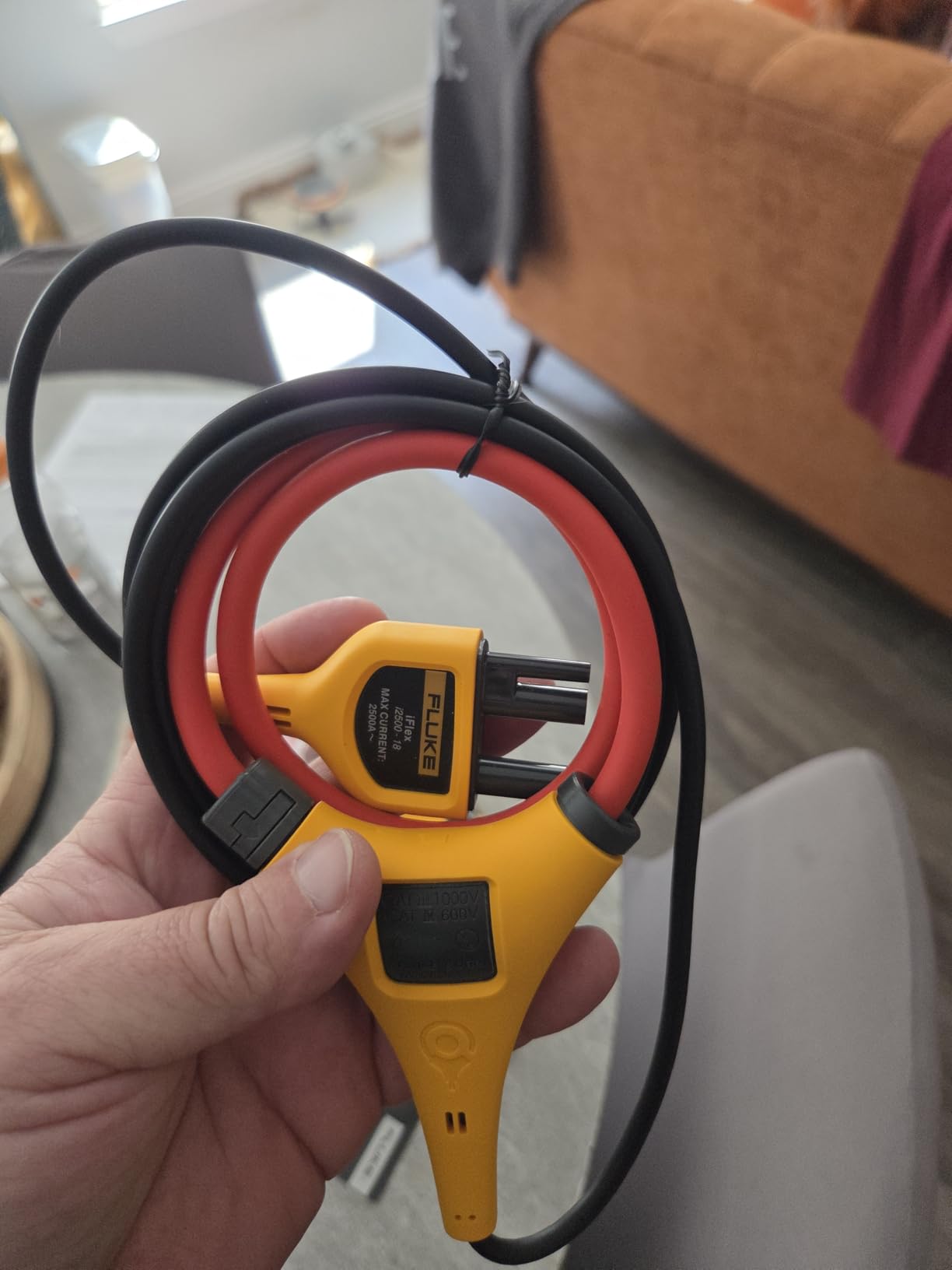 Fluke - FLUKE-376 FC 376 FC 1000A Ac/Dc TRMS Wireless Clamp W/Iflex customer photo 1