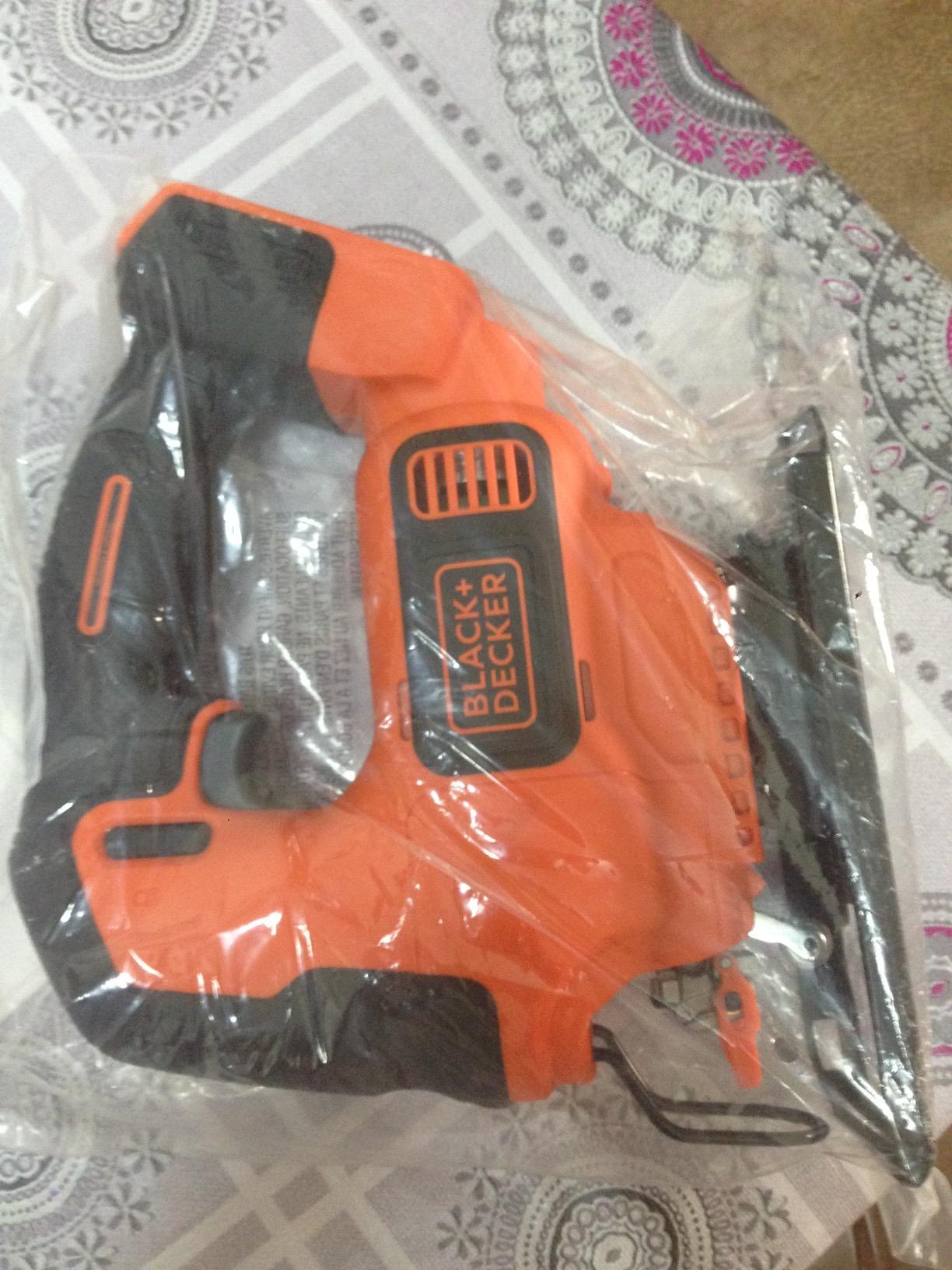 BLACK+DECKER 20V MAX* POWERCONNECT Cordless Jig Saw, Jigsaw Tool Only (BDCJS20B) customer photo 2