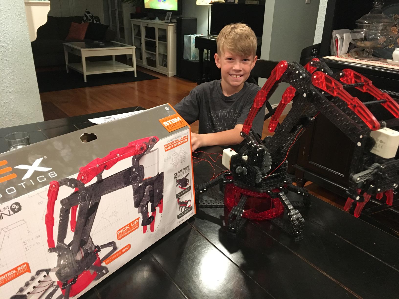 VEX Robotics Motorized Robotic Arm by HEXBUG customer photo 2