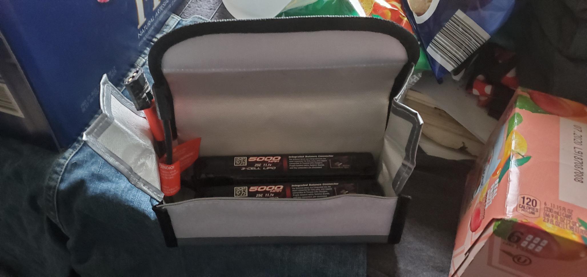 DerBlue 2pcs Fireproof Explosionproof Lipo Battery Safe Bag Lipo Battery Guard Safe Bag(185x75x60mm) customer photo 2