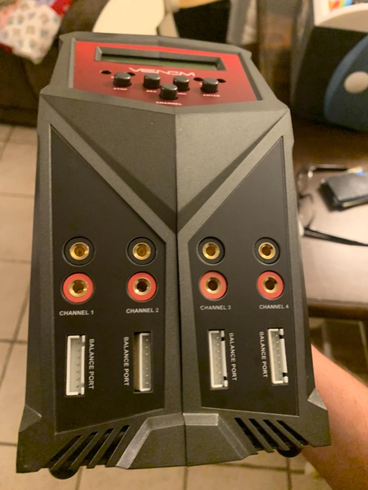 Venom Power - Pro Quad LiPo Battery Fast Charger with LCD Screen - 4 Ports at 100W Each - AC DC 7A Fast NiMH LiHV LiPo Balance Charger Discharger 1S to 6S, Drone, RC Car Battery Charger customer photo 1