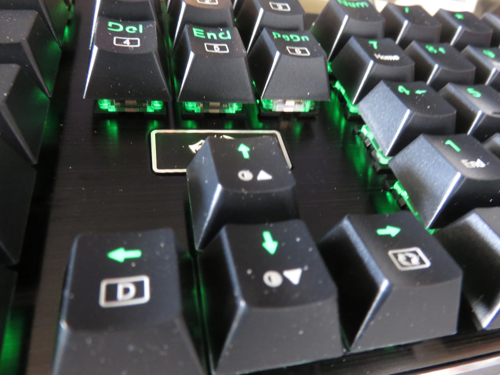 Redragon K556 Wired RGB Mechanical Gaming Keyboard, 104-Key Aluminum Board customer photo 2