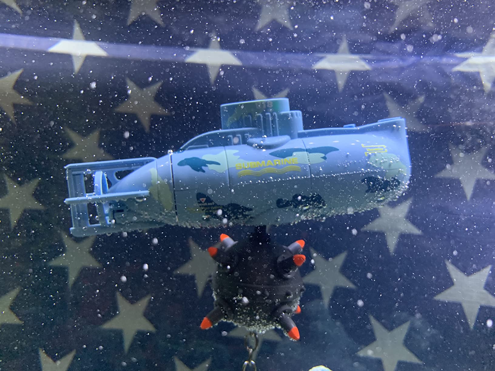 Tipmant Mini RC Submarine Toys Remote Control Boat Electric Swim Diving Fish Tank Water Tube Children Birthday Gifts (Blue) customer photo 1