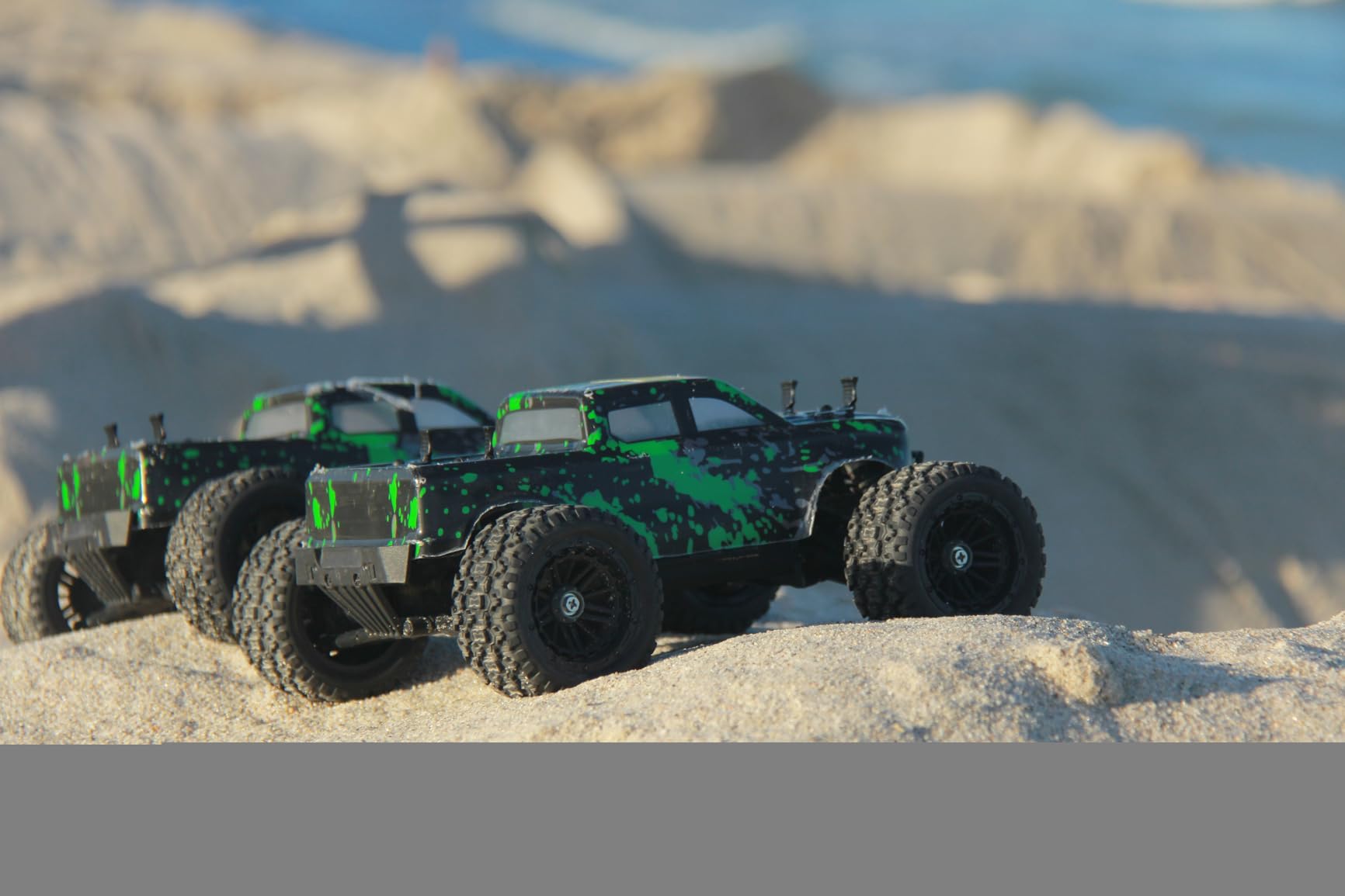 HAIBOXING 18859 1:18 Scale All Terrain RC Car, Hobby 4WD Remote Control Car customer photo 1