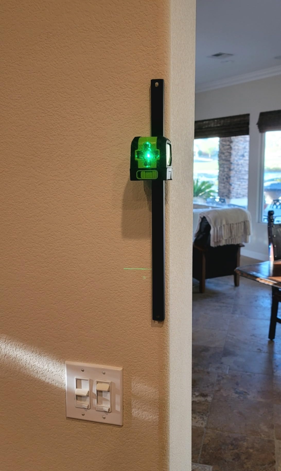 Huepar Laser Level, 100Ft Self Leveling Green Cross Line Laser customer photo 1