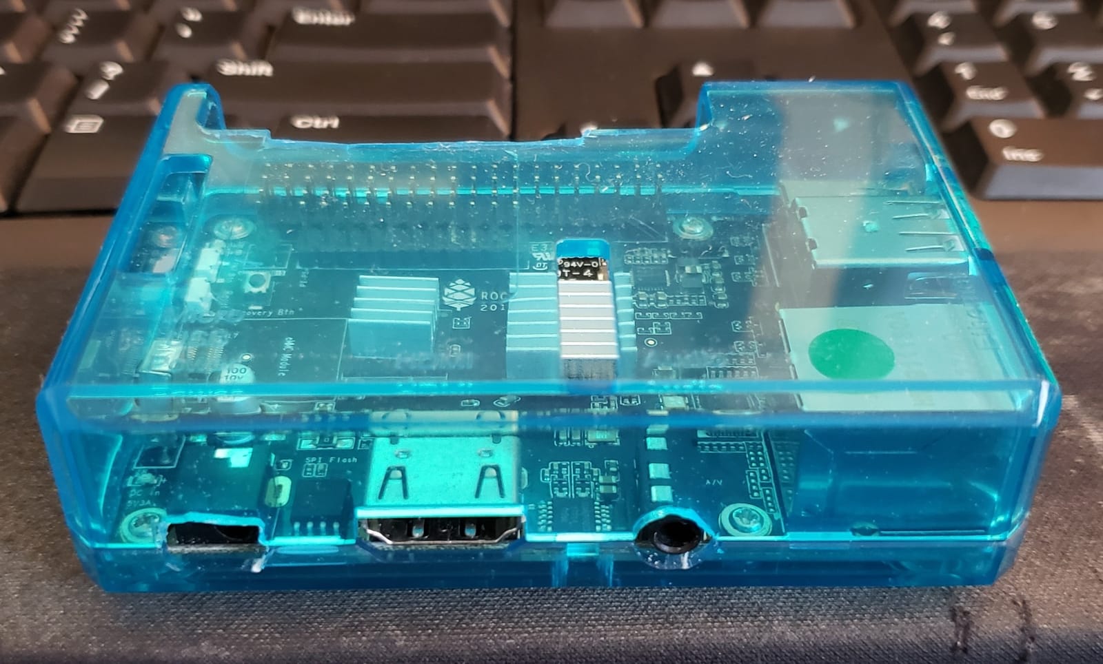 iUniker Raspberry Pi 3B+ Case - Transparent with Heatsink - Access to All Ports customer photo 2