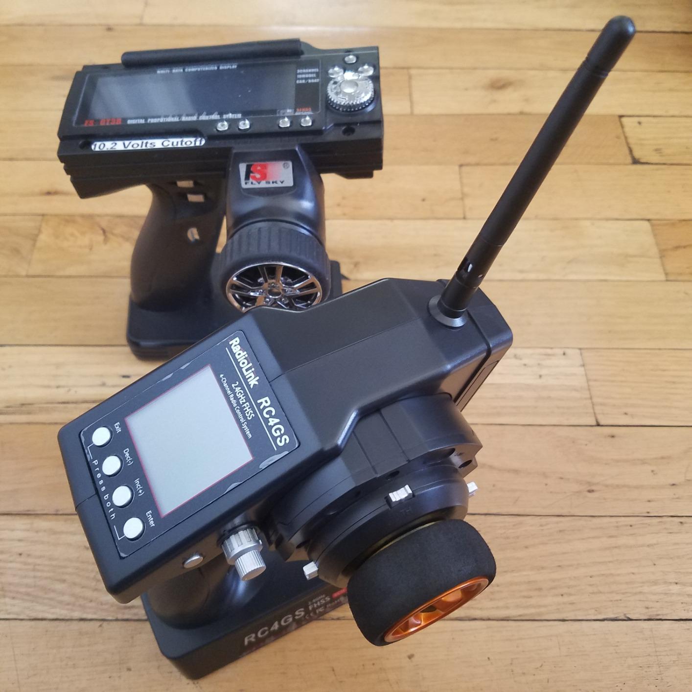 Radiolink RC4GS V3 5CH 2.4G RC Transmitter R6FG Gyro Receiver for Crawler customer photo 1