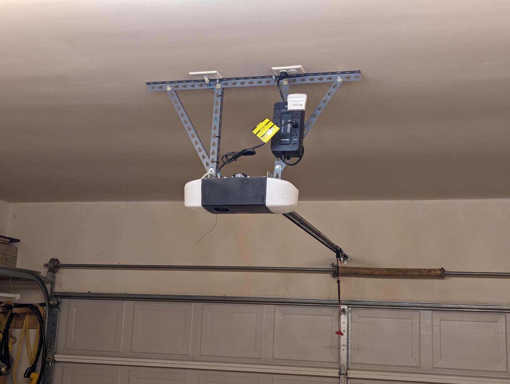 CyberPower ST425 Standby UPS Battery Backup and Surge Protector customer photo 2