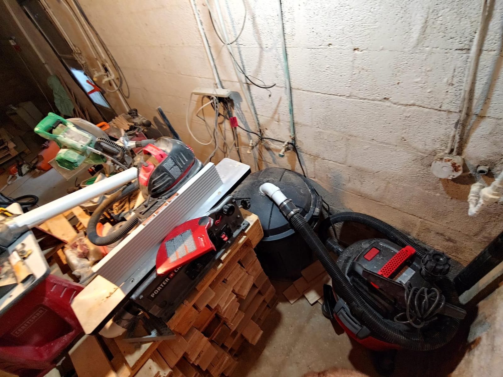 CRAFTSMAN CMXEVBE17596 20 Gallon 6.5 Peak HP Wet Dry Shop Vacuum customer photo 1