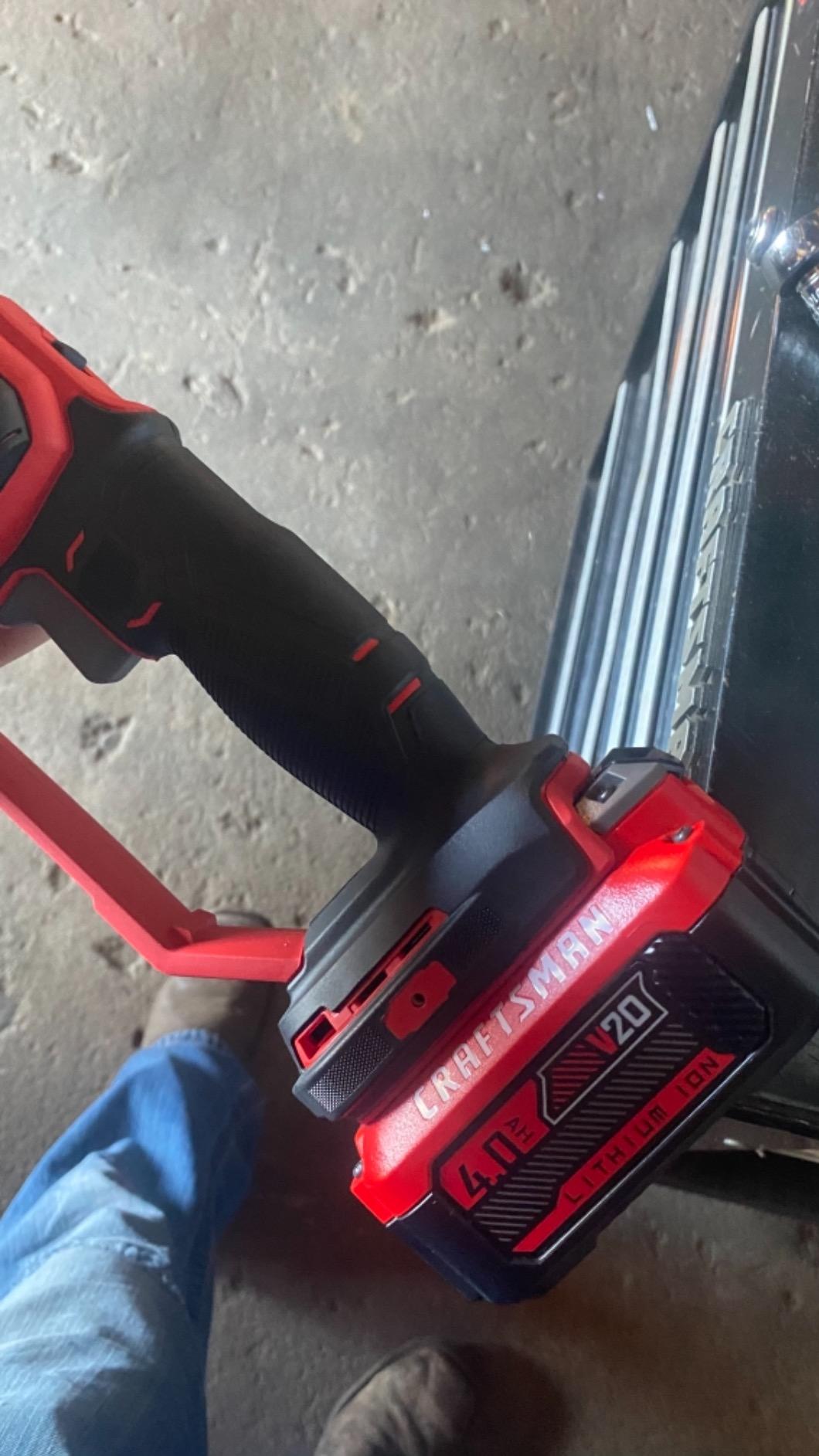 CRAFTSMAN V20 Cordless Angle Grinder Tool Kit, 4-1/2 inch, Battery and Charger Included (CMCG400M1) customer photo 2