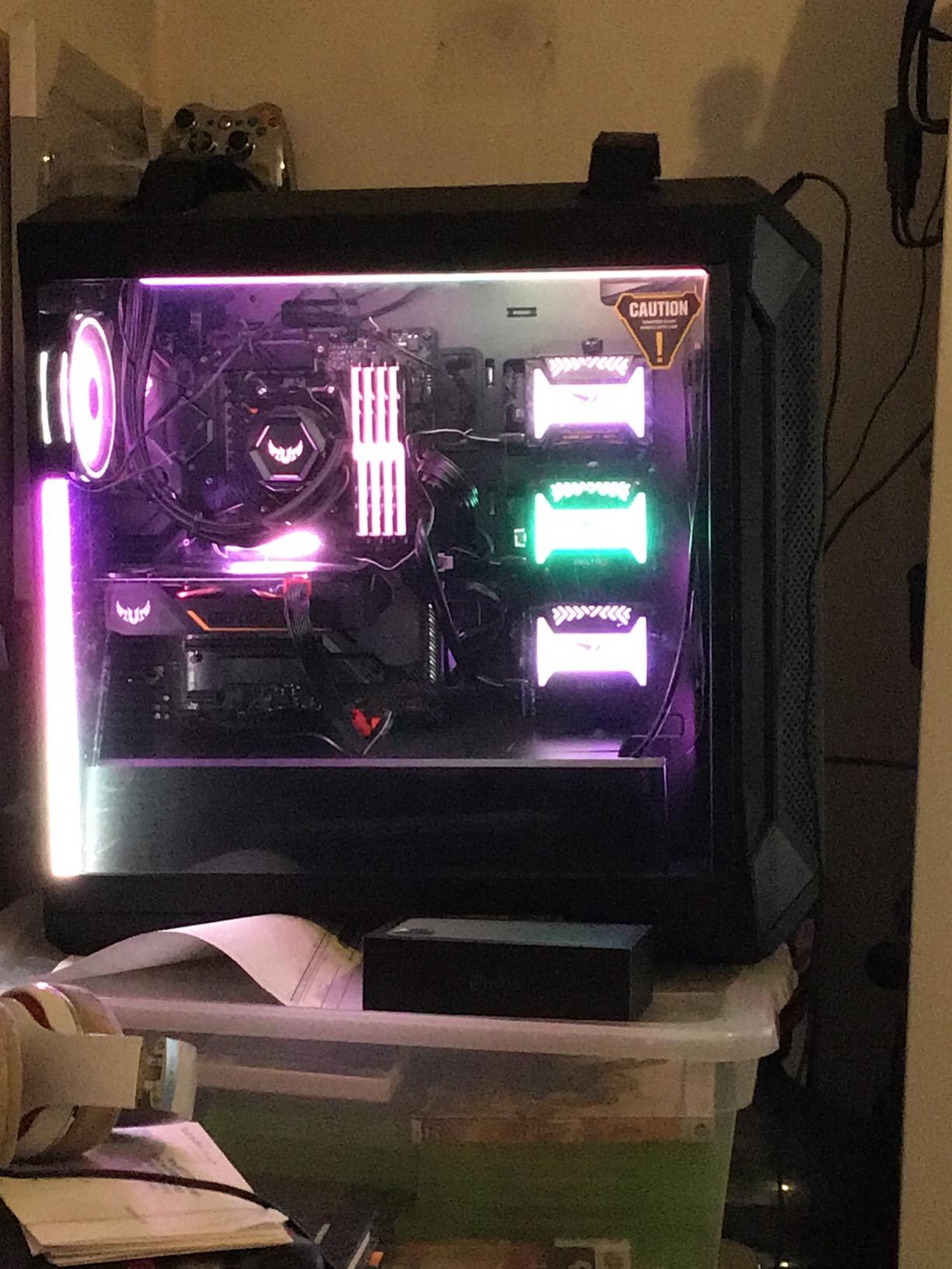 ASUS TUF Gaming GT501 E-ATX Full-Tower PC Case customer photo 1
