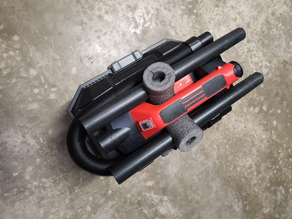 CRAFTSMAN CMCV002B 20V Max 2 gallon Wet Dry Vac (Tool Only) - Amazon Vine customer photo 2