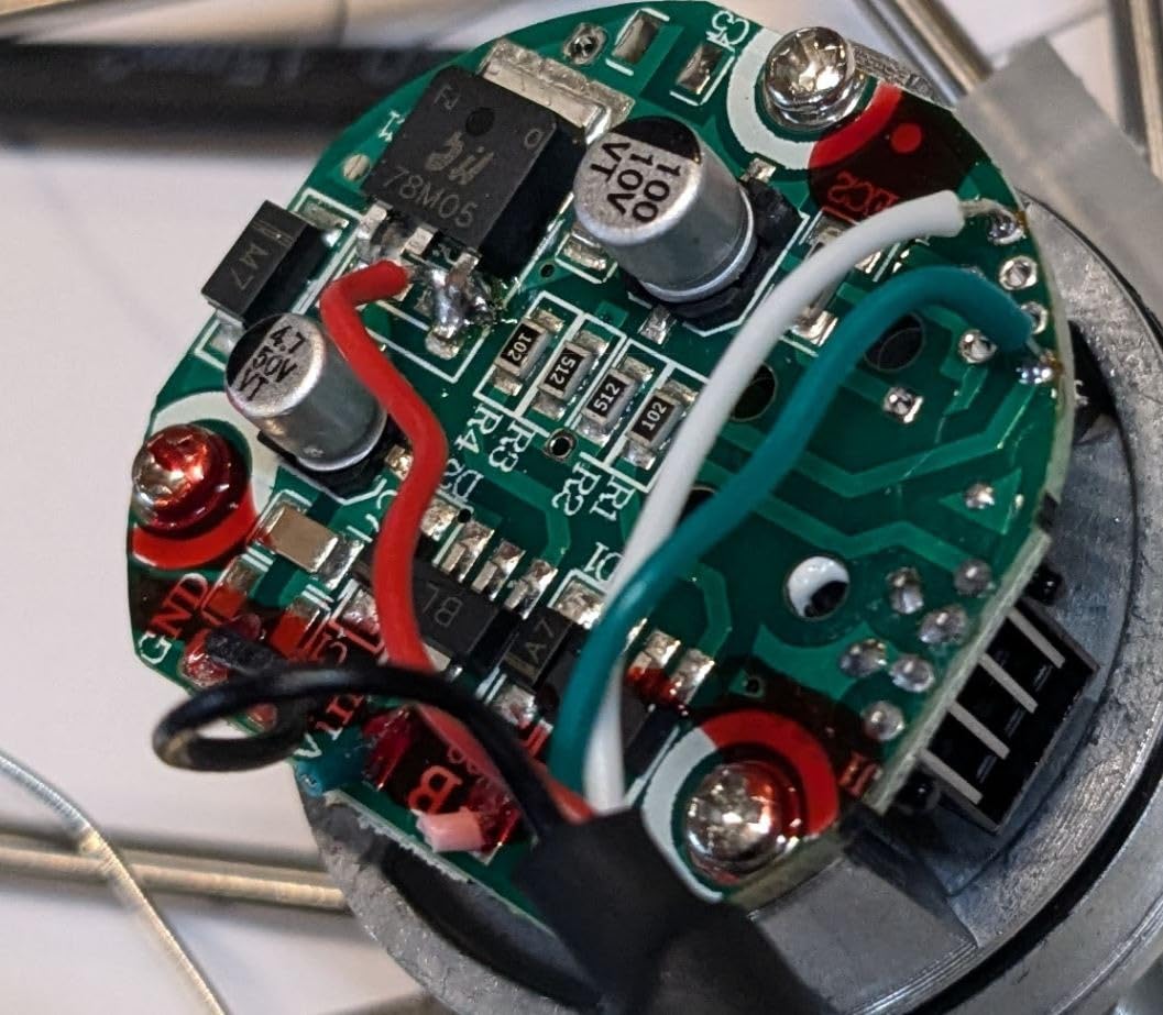 Taiss/Incremental Rotary Encoder DC 5-24v Wide Voltage Power Supply 6mm Shaft Optical AB 2 Phase Quadrature Encoder 600P/R customer photo 1