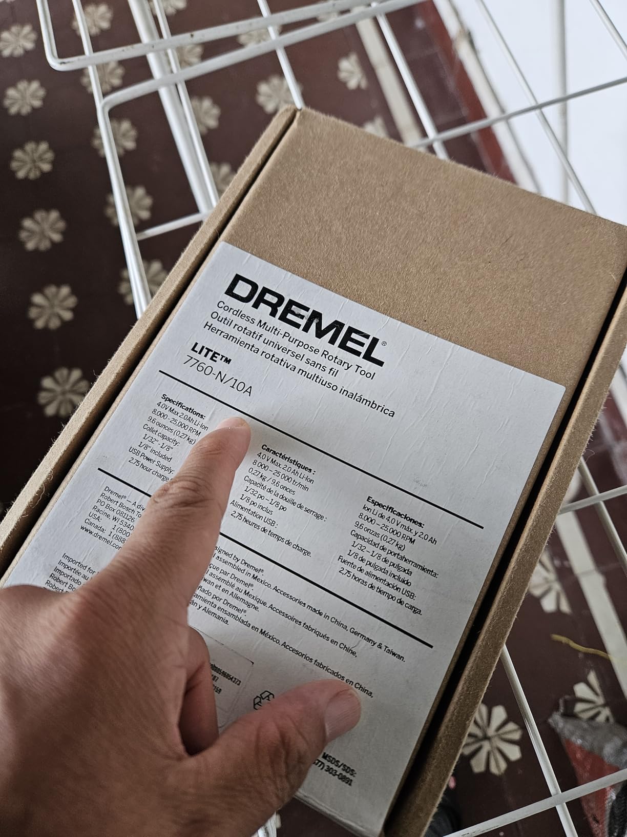 Dremel Lite 7760 N/10 4V Cordless Rotary Tool Kit with Variable Speed, USB Charging, Easy Accessory Changes - Ideal for Light-Duty DIY & Crafting, Sanding, Engraving, and Polishing customer photo 1