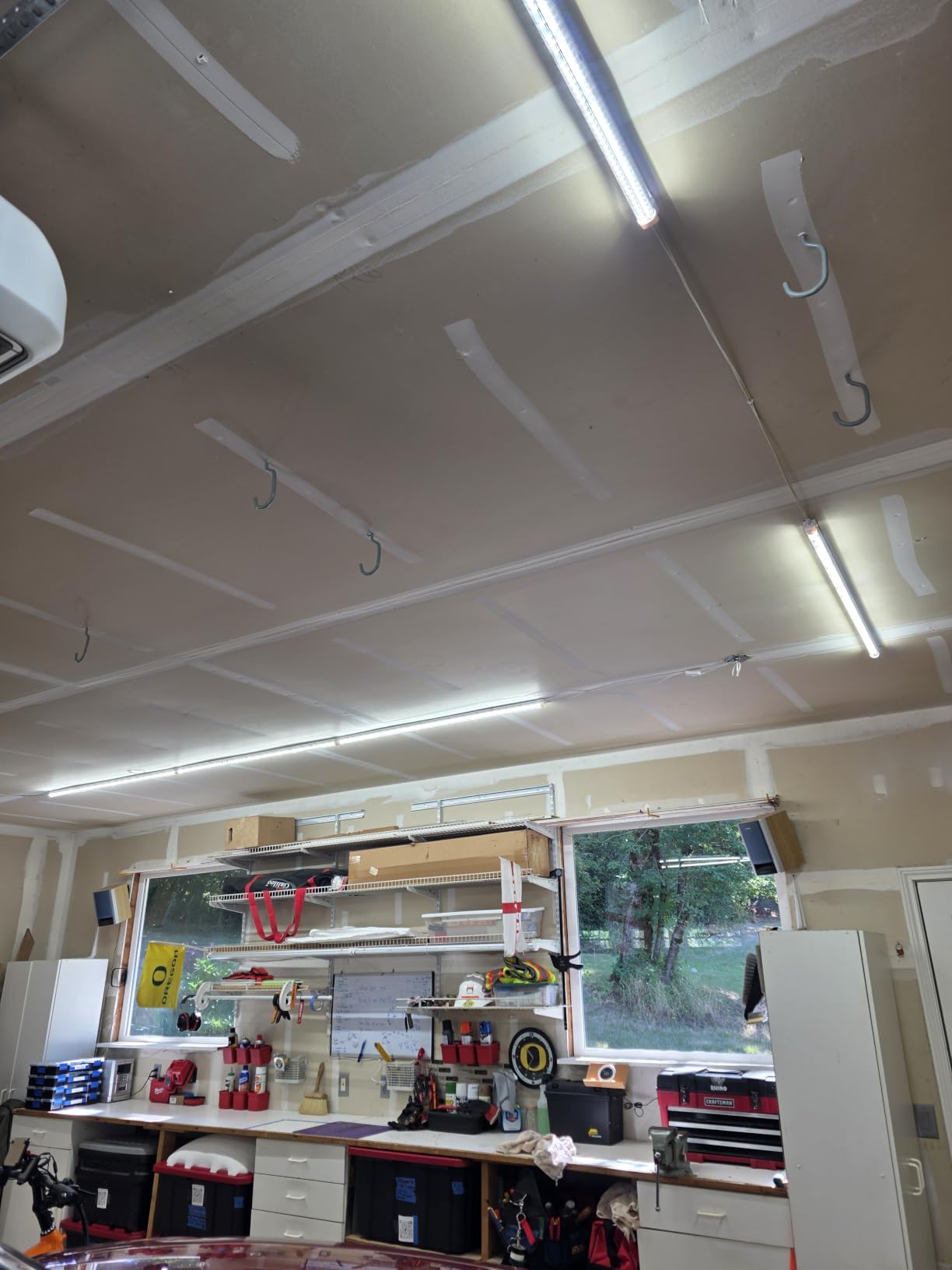 Barrina T8 LED Shop Lights 8FT, 72W 10000LM 5000K, High Output, 10 Packs customer photo 1