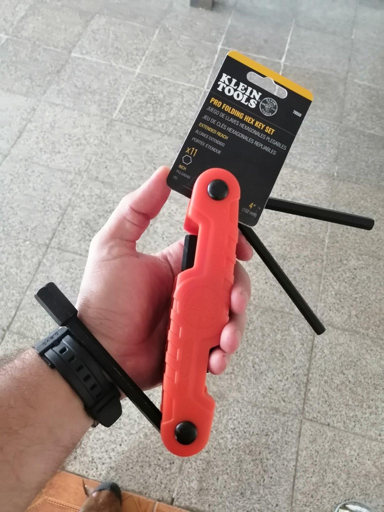 Klein Tools 70550 Hex Wrench Key Set, 11 SAE Sizes, Heavy Duty Folding Allen Wrench Tool with Extra Long Hex Keys customer photo 1