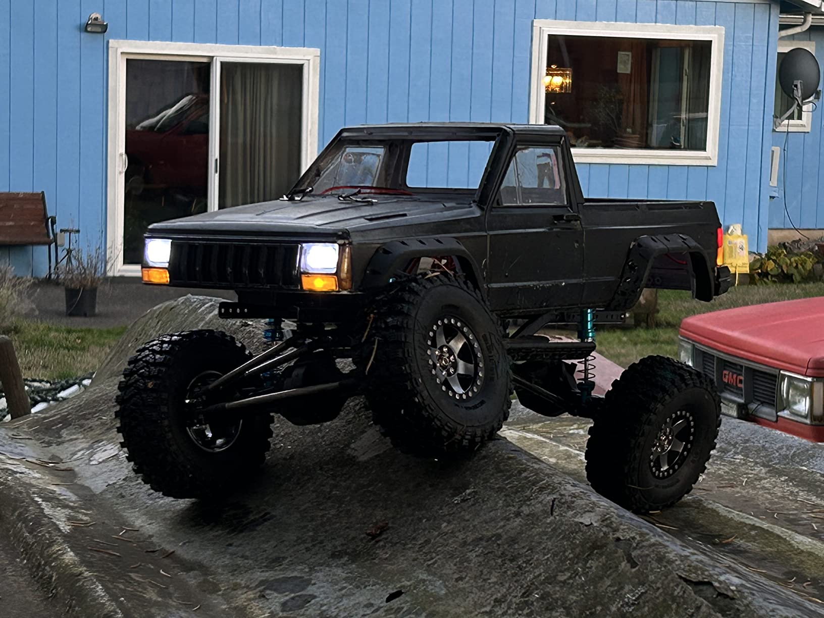 Cheerwing 1:10 Scale Rock Crawler 4WD Off-Road Remote Control Truck customer photo 2