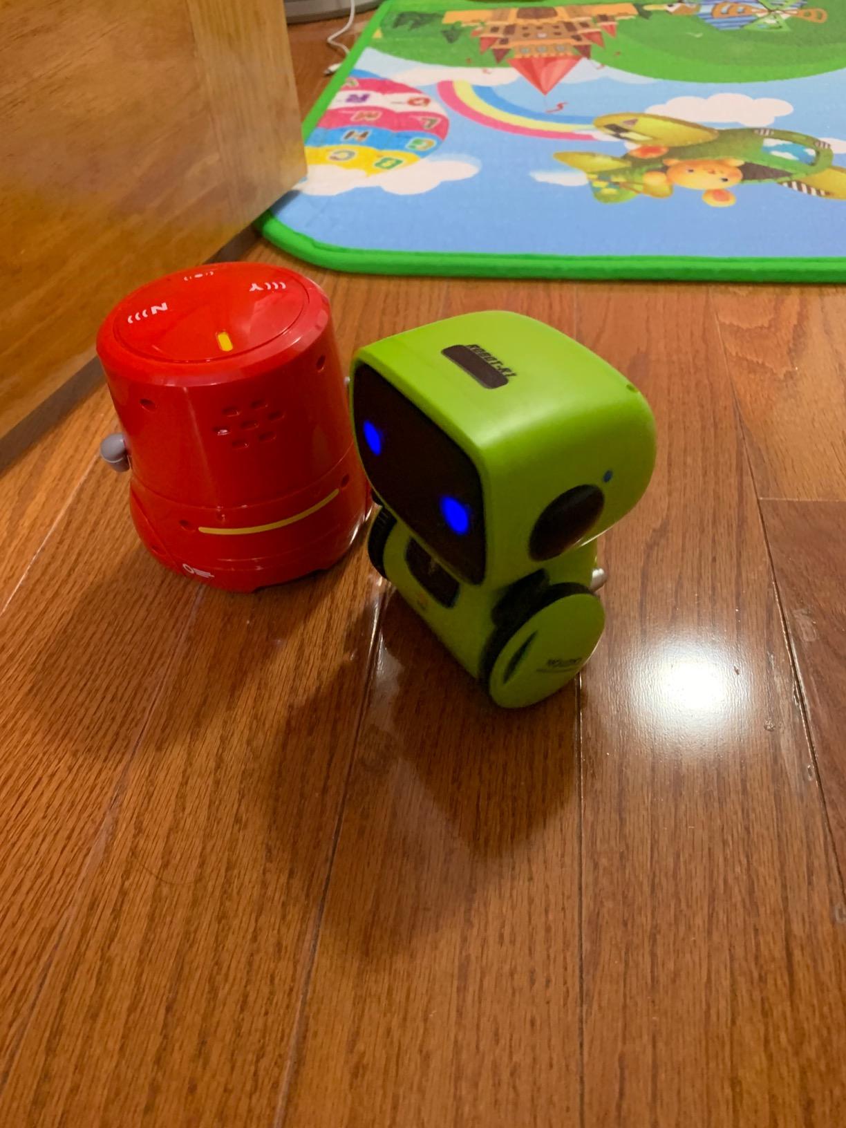 GILOBABY Smart Robot, Touch & Voice Control Interactive Toy for Kids 3-5 customer photo 1