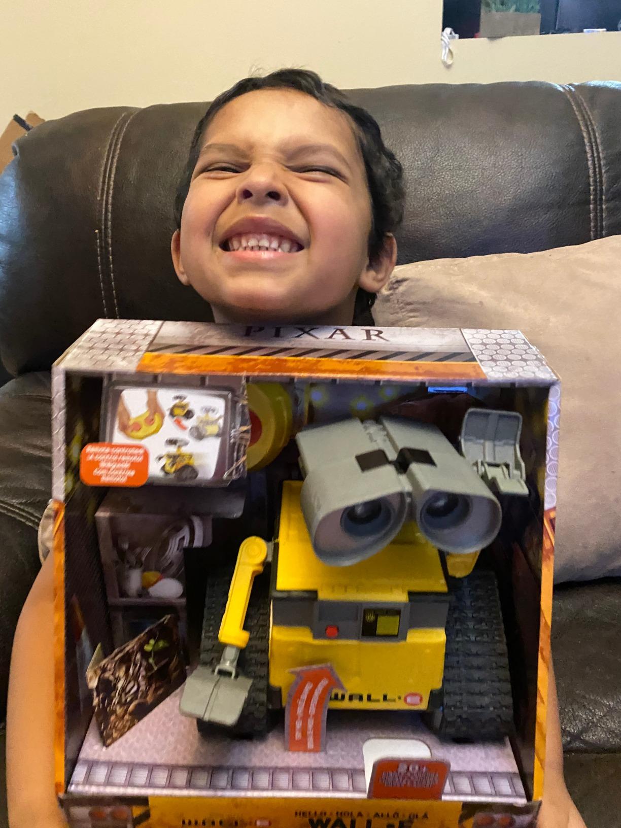 Mattel Disney and Pixar WALL-E RC Robot Toy customer photo 2
