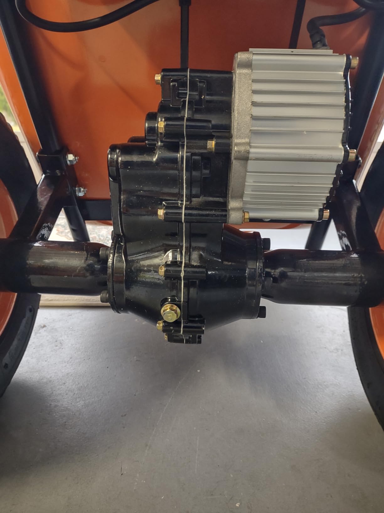 SuperHandy Electric Wheelbarrow Utility Cart, 24V, 330 lb, Power Wagon customer photo 2