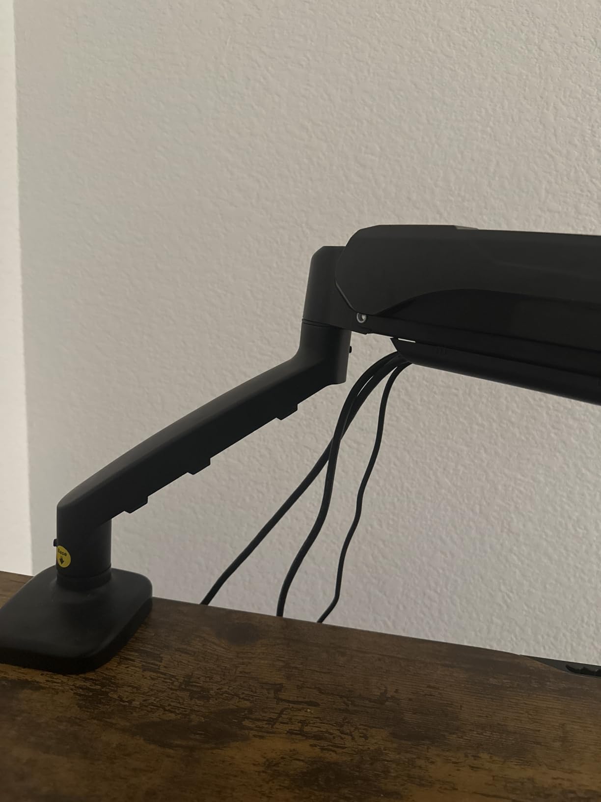 MOUNTUP Single Monitor Desk Mount Holds Screen up to 32 inch, Height Adjustable Monitor Arm, Full Motion Computer Monitors Stand with Clamp/Grommet Base, VESA Mounts Fit 4.4-19.8lbs Computer, Black customer photo 1