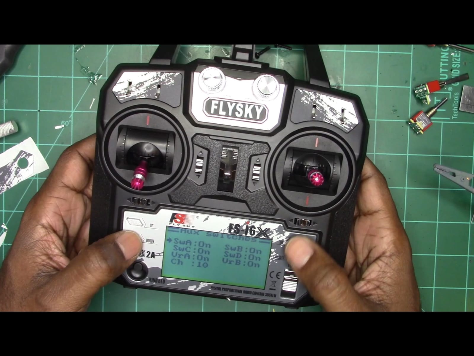 FLYSKY FS-i6X 6-10CH(Def.6) Transmitter and FS-iA6B Receiver for RC Models customer photo 2