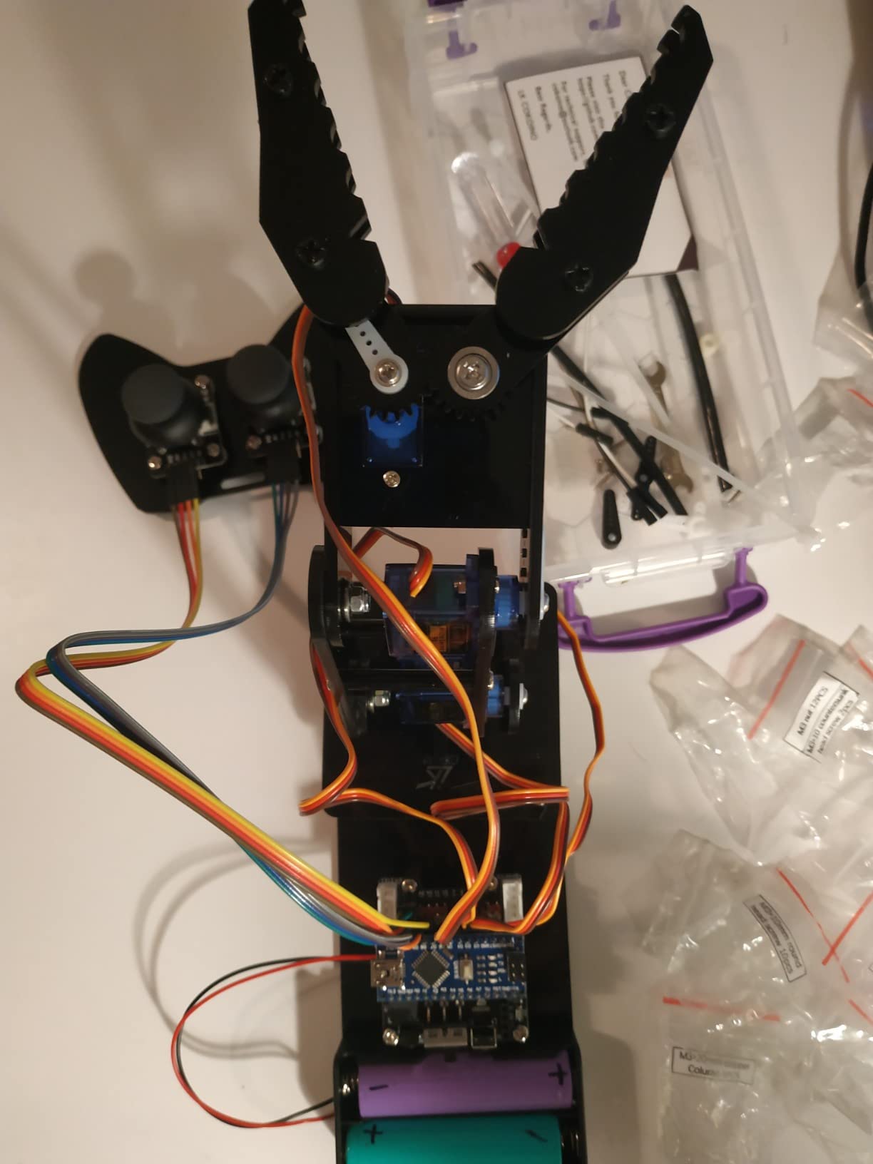 Robot Arm for Arduino, Smart Robot Building Kit That can Memorize and Repeat Movements for Beginners/Teens/Adults to Learn Electronic, Programming, Math and Science customer photo 2