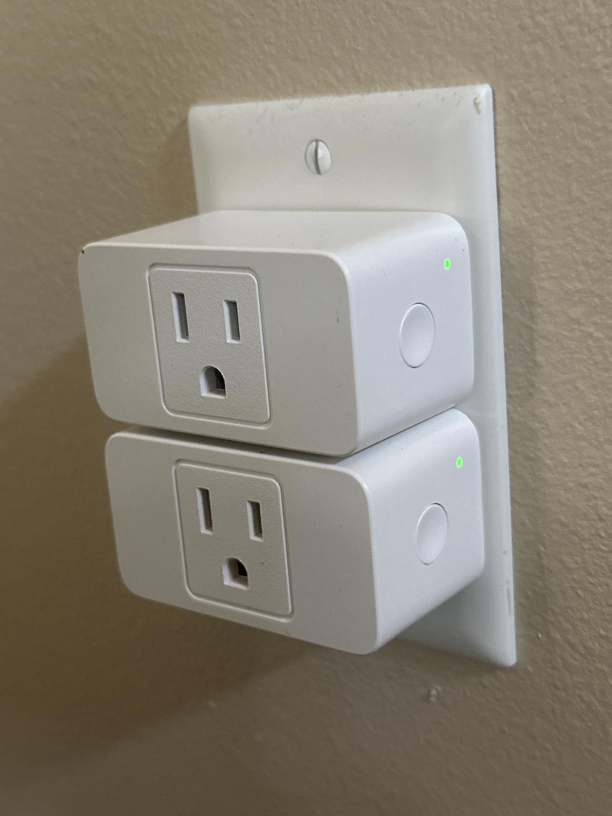 meross Smart Plug 15A, Works with Apple HomeKit, Voice & APP Control 2 Pack customer photo 2