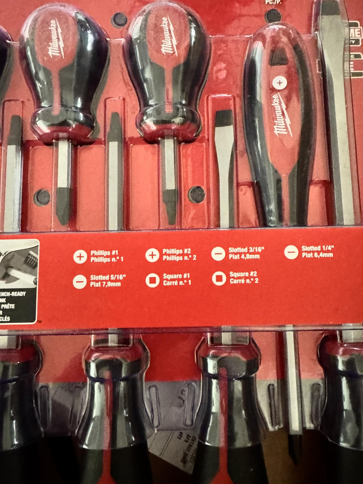 Milwaukee Set of 12 Tri-Lobe Screwdrivers 4932472003,Red customer photo 1