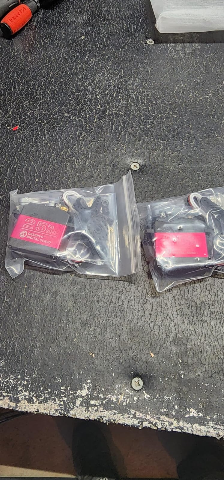 25KG Servo Motor High Torque Metal Gear for 1/6 1/8 1/10 1/12 RC Car customer photo 2