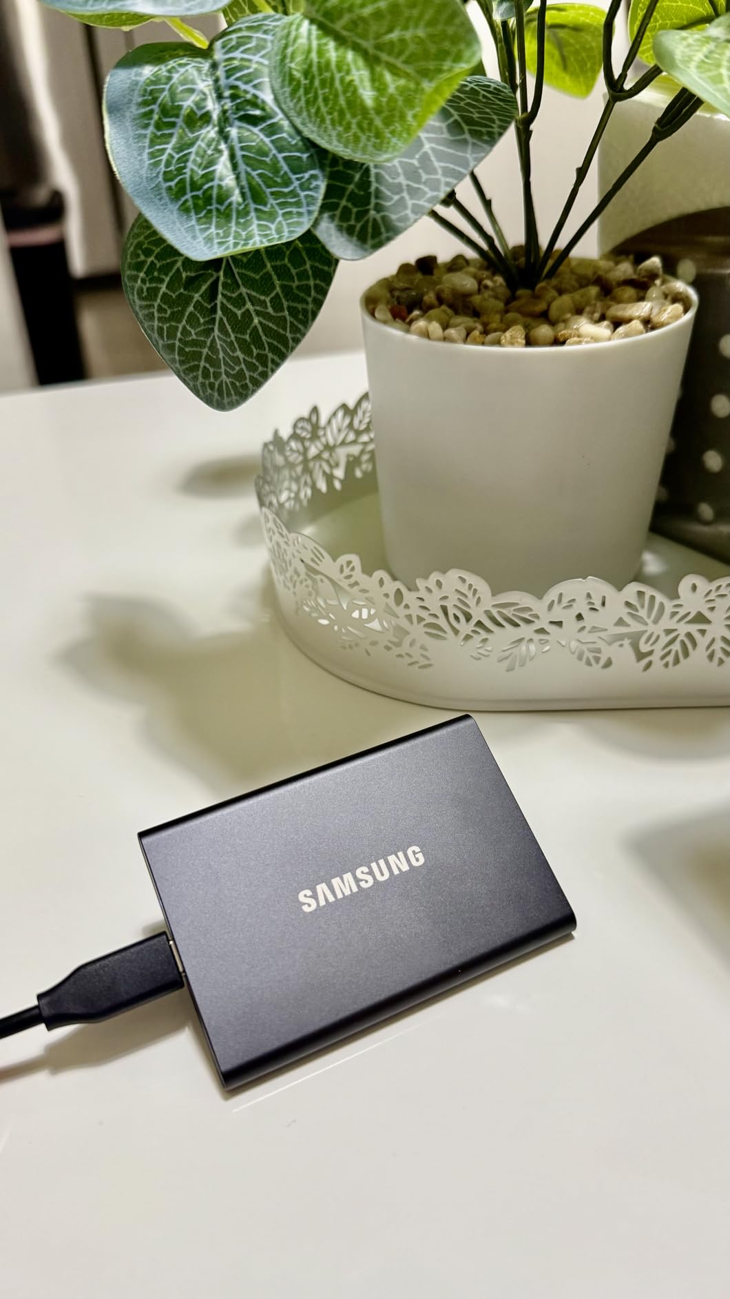 Samsung T7 Portable SSD 1TB Titan Gray, USB 3.2 Gen 2, Up to 1,050MB/s customer photo 2