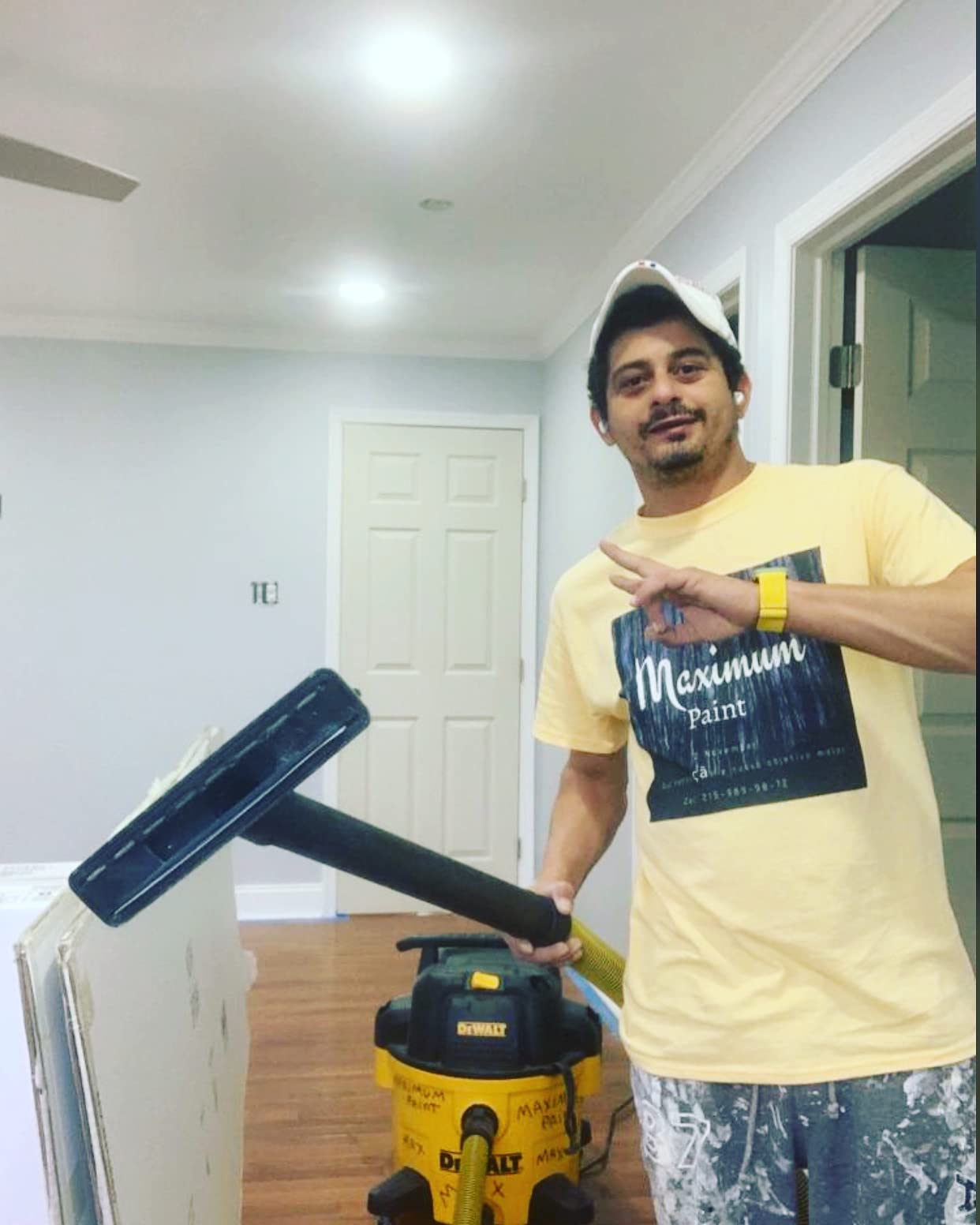 DEWALT 9 Gallon Wet/Dry VAC, Heavy-Duty Shop Vacuum with Attachments, 5 Peak HP, with Blower Function, DXV09PA customer photo 1