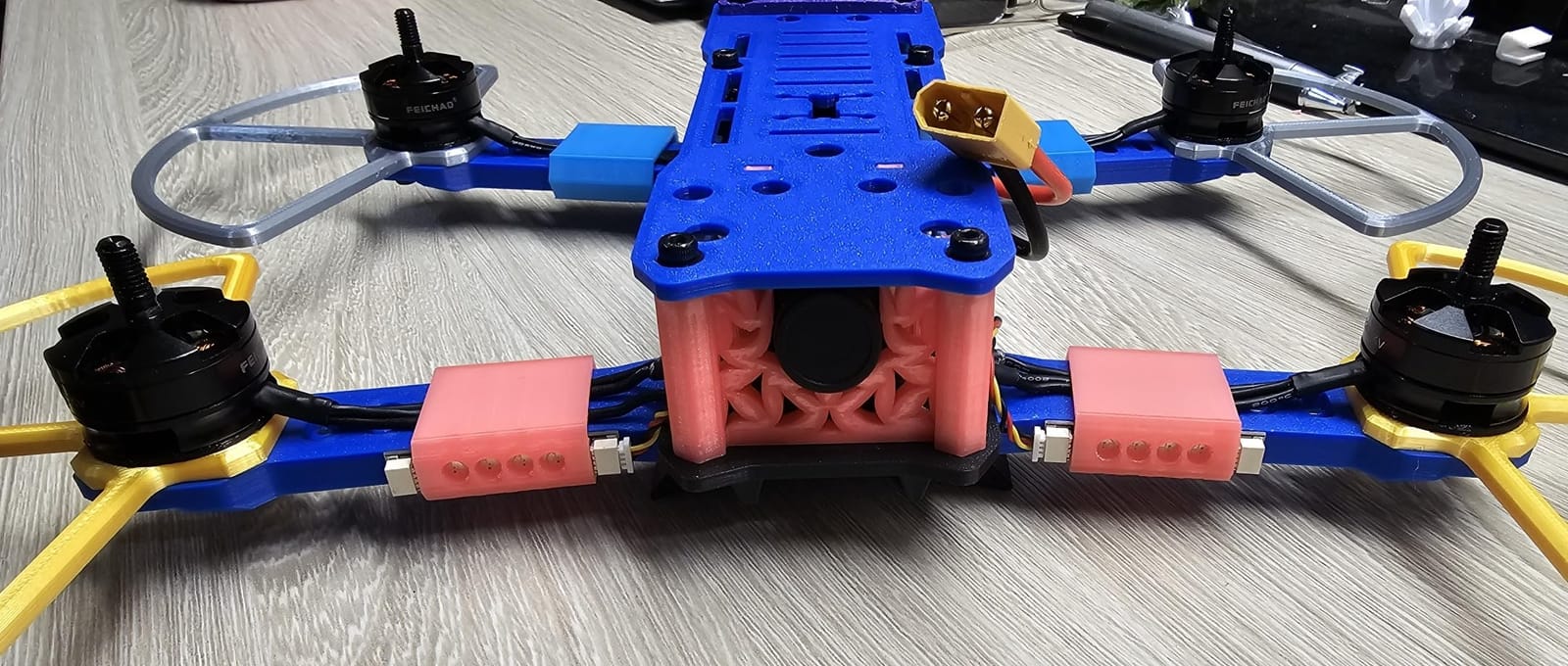4Pcs / 1Piece 2204 2300KV Brushless Motor CCW CW for DIY Mini Multirotor Quadcopter 210 250 270 Robotcat Racing Drone (2Pcs CW + 2Pcs CCW) customer photo 1