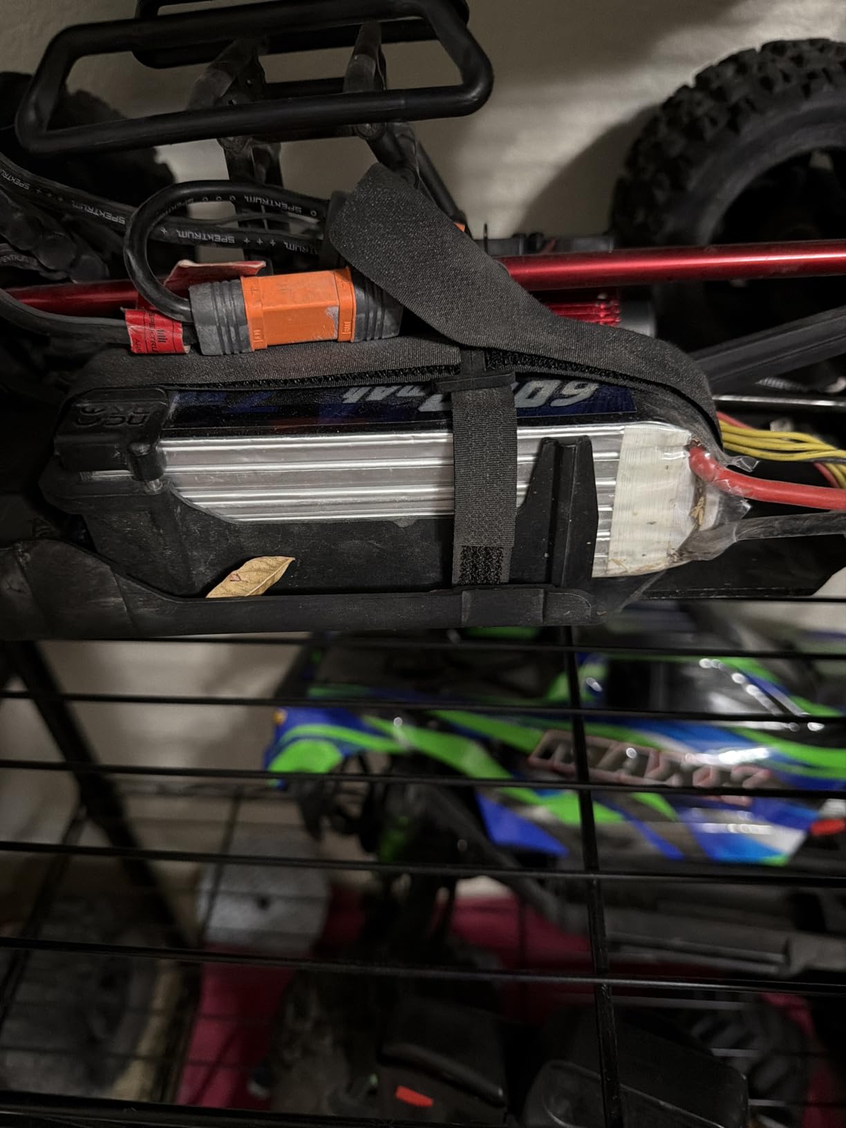 Zeee 6S Lipo Battery 6000mAh 22.2V 100C with EC5 Connector (2 Packs) customer photo 2